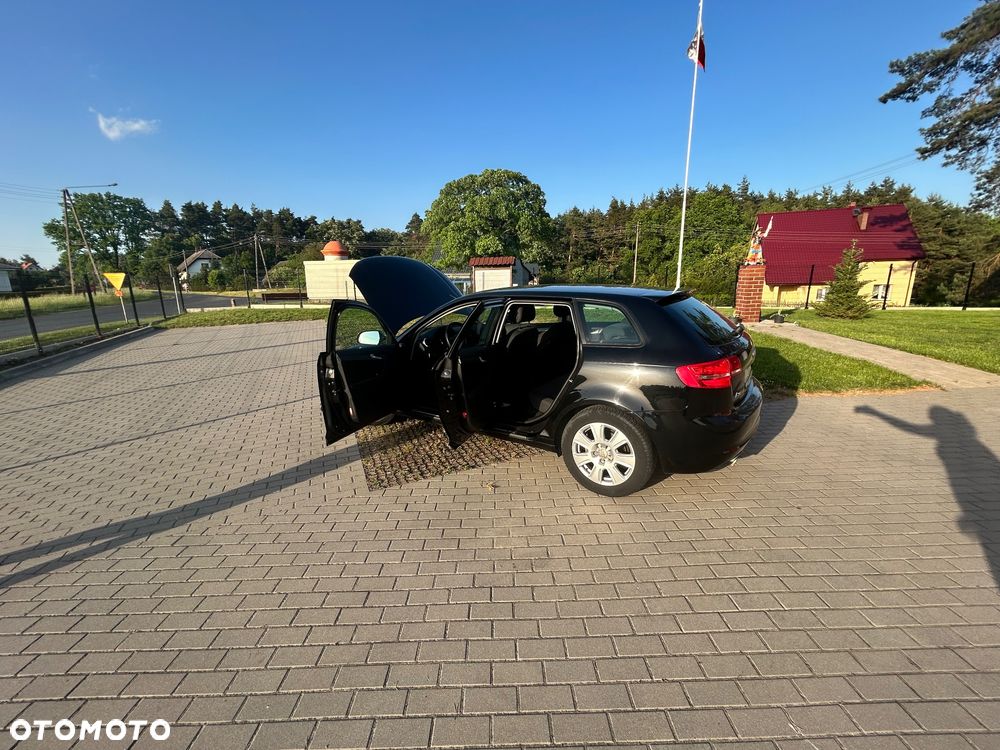 Audi A3 Sportback 1.6 TDI DPF Ambition - 9