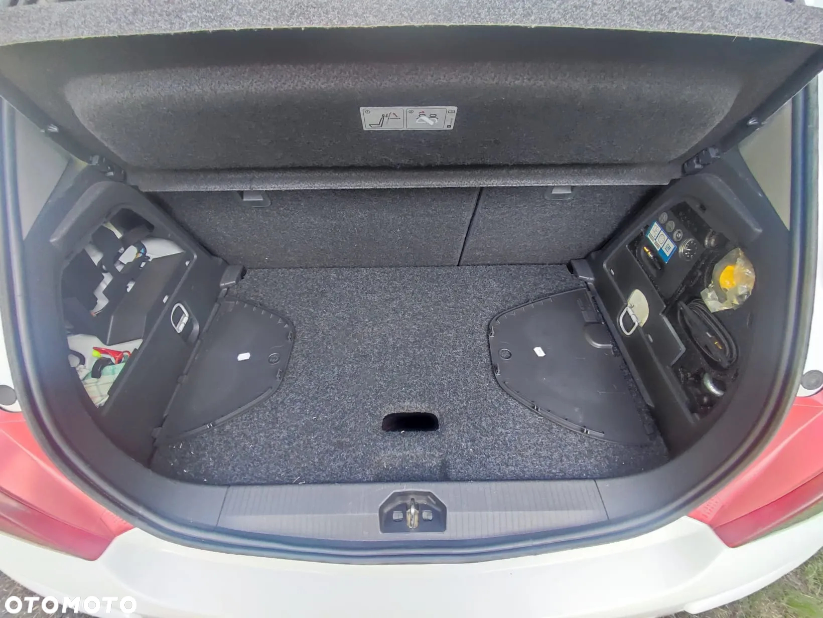 Opel Corsa 1.2 16V Cosmo - 8