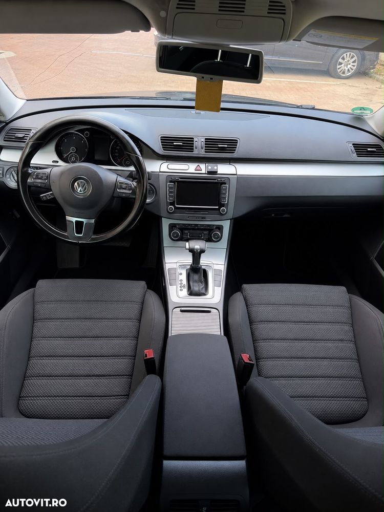Volkswagen Passat 2.0 TDI 4Motion DPF DSG Comfortline - 9