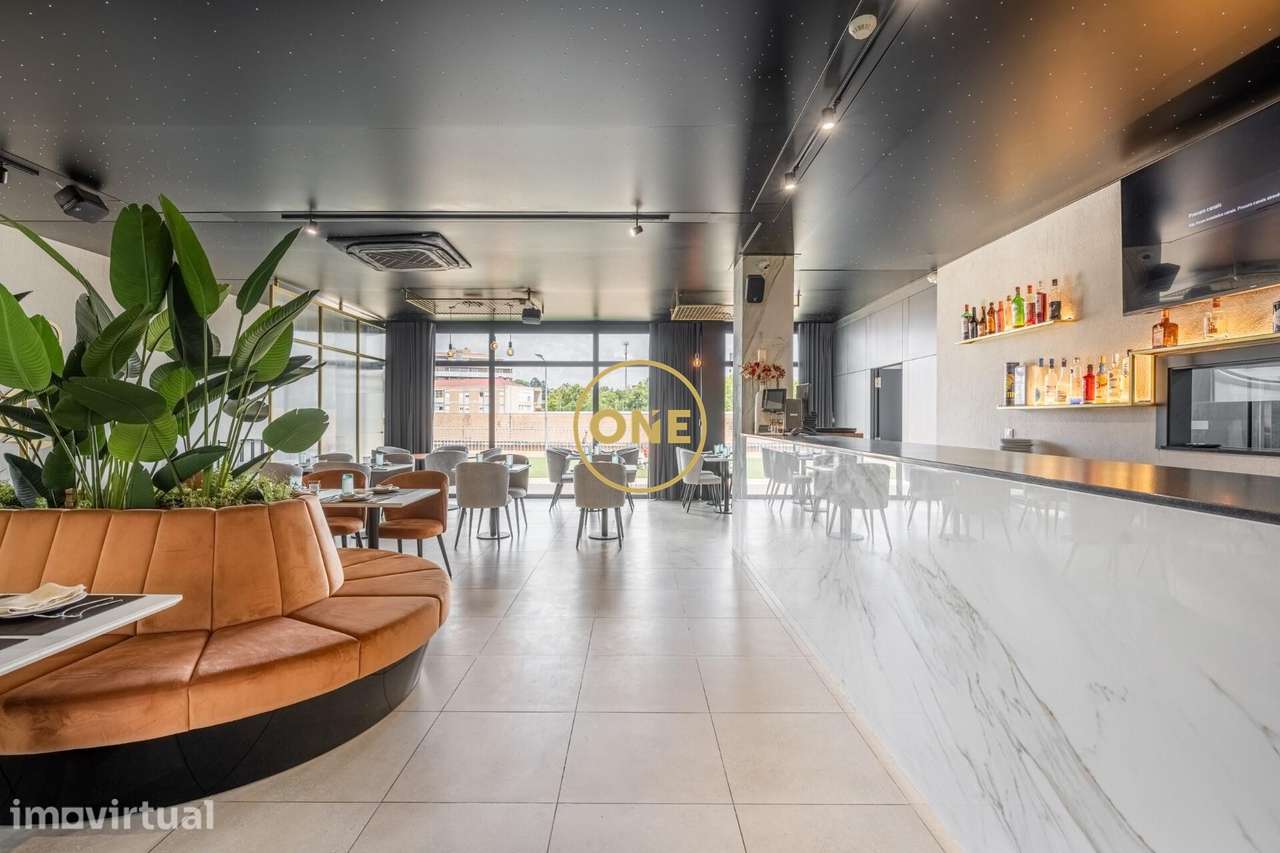 Restaurante totalmente equipado e pronto a funcionar - Grande imagem: 4/29