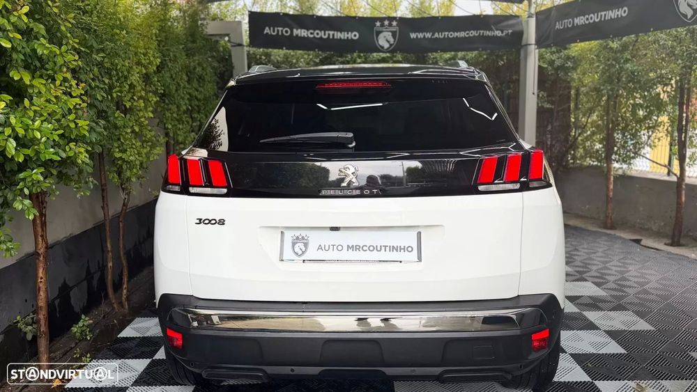 Peugeot 3008 1.2 PureTech Allure Pack - 4