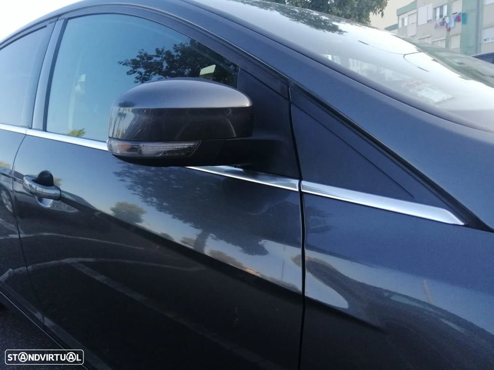 Ford Focus 1.0 SCTi Titanium - 5