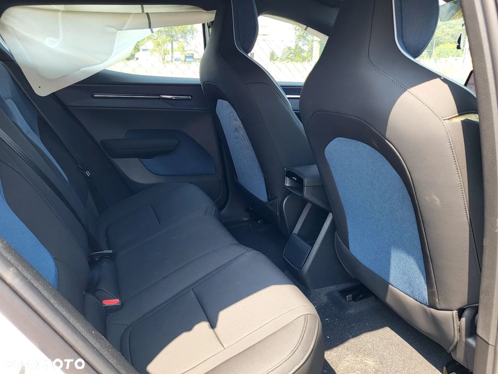 Volvo EX30 Single Motor RWD Core - 13