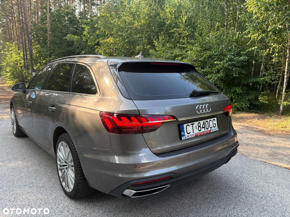 Audi A4 Avant 30 TDI S tronic - 14