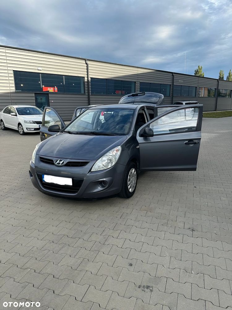 Hyundai i20 - 22