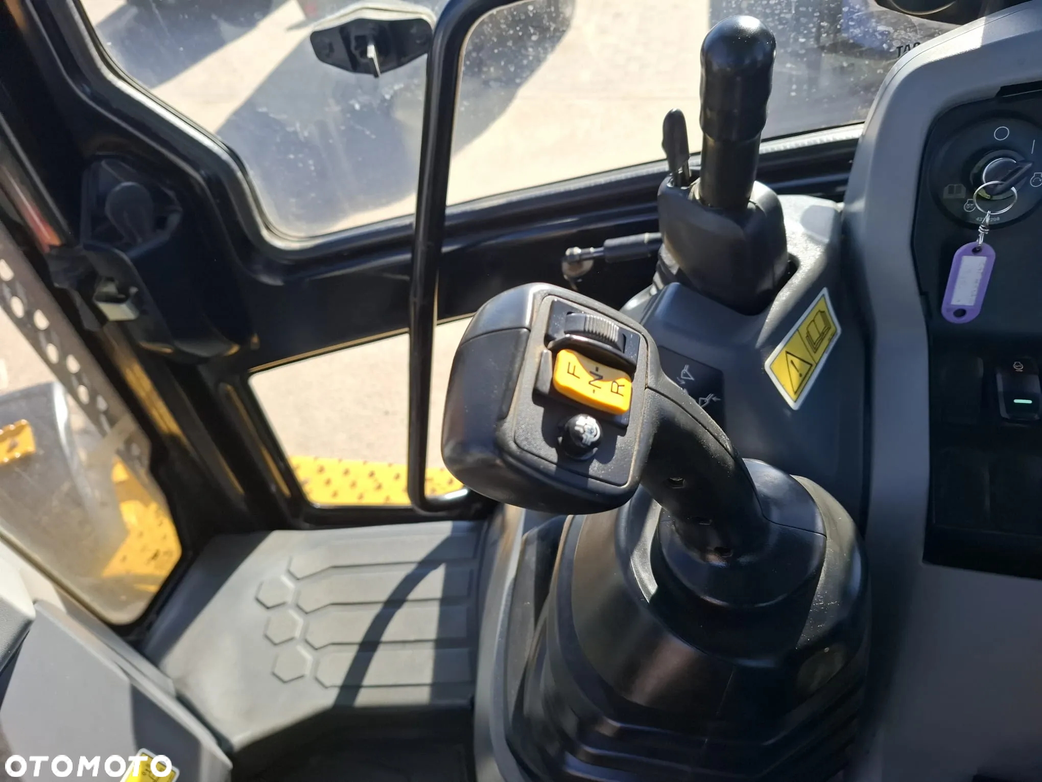 Caterpillar 432F2 - 13
