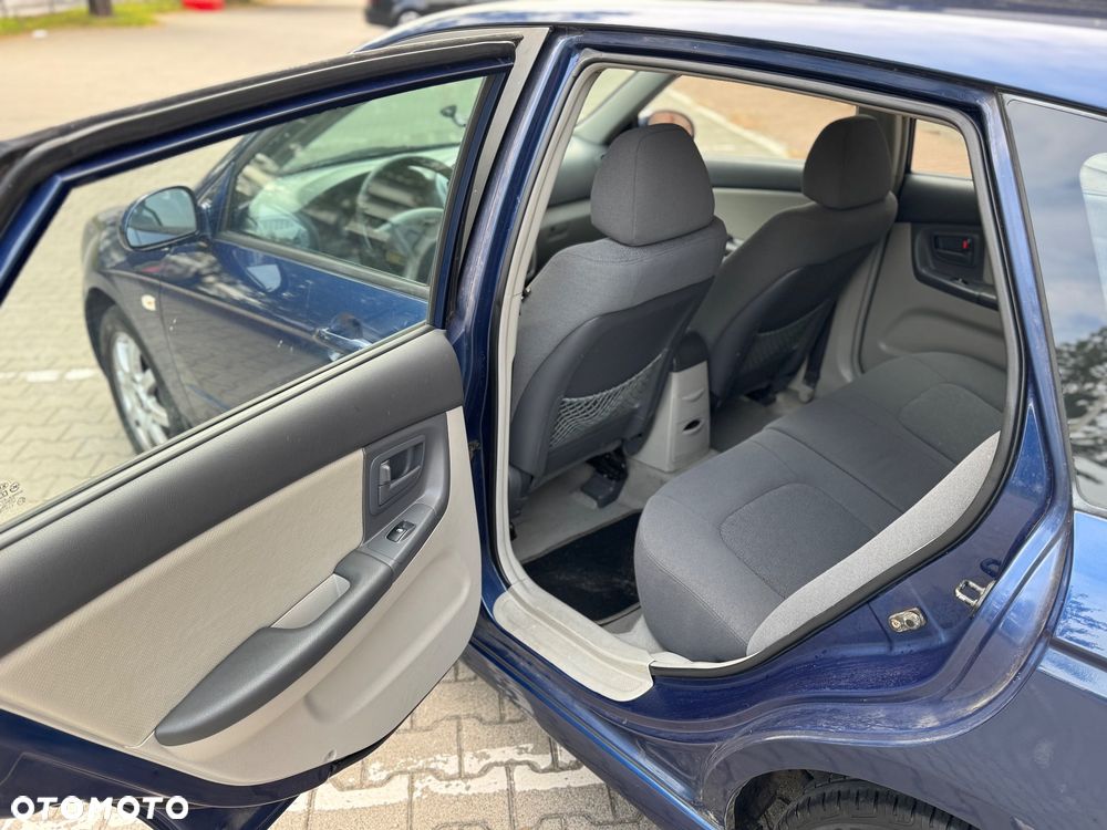 Kia Cerato 2.0 EX - 10