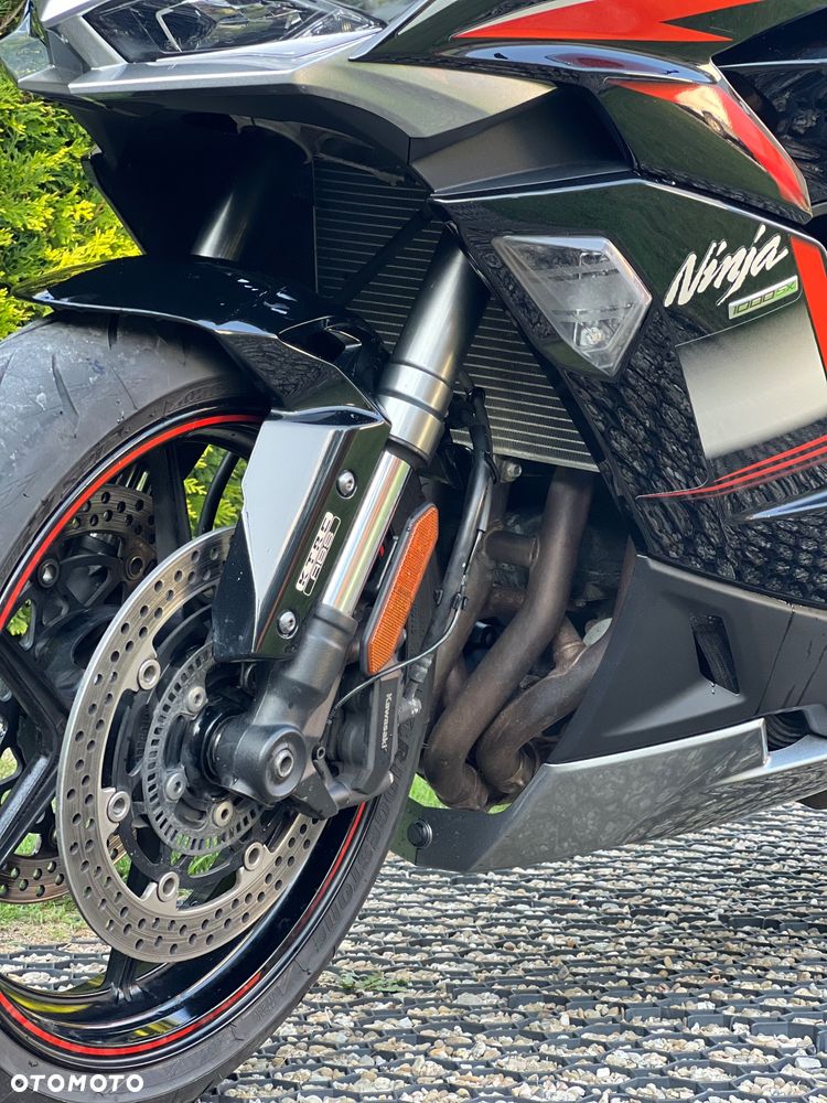 Kawasaki Ninja 1000 SX - 9