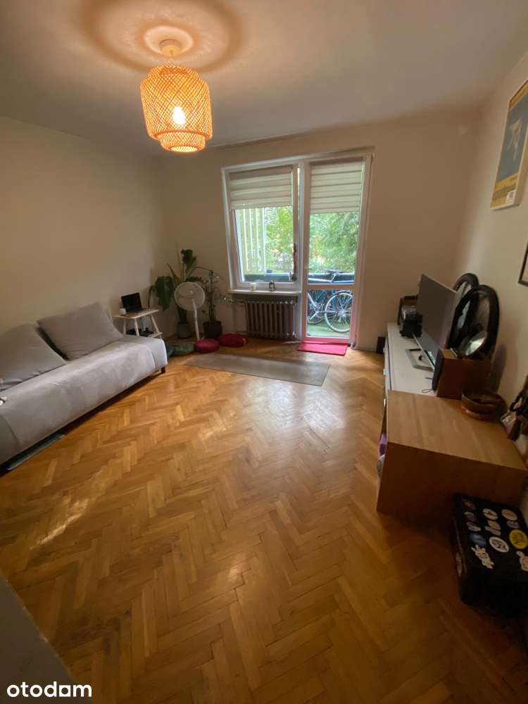 Jasna kawalerka 35 m²Kwaśna .Cisza, zieleń i świetny dojazd do Centrum