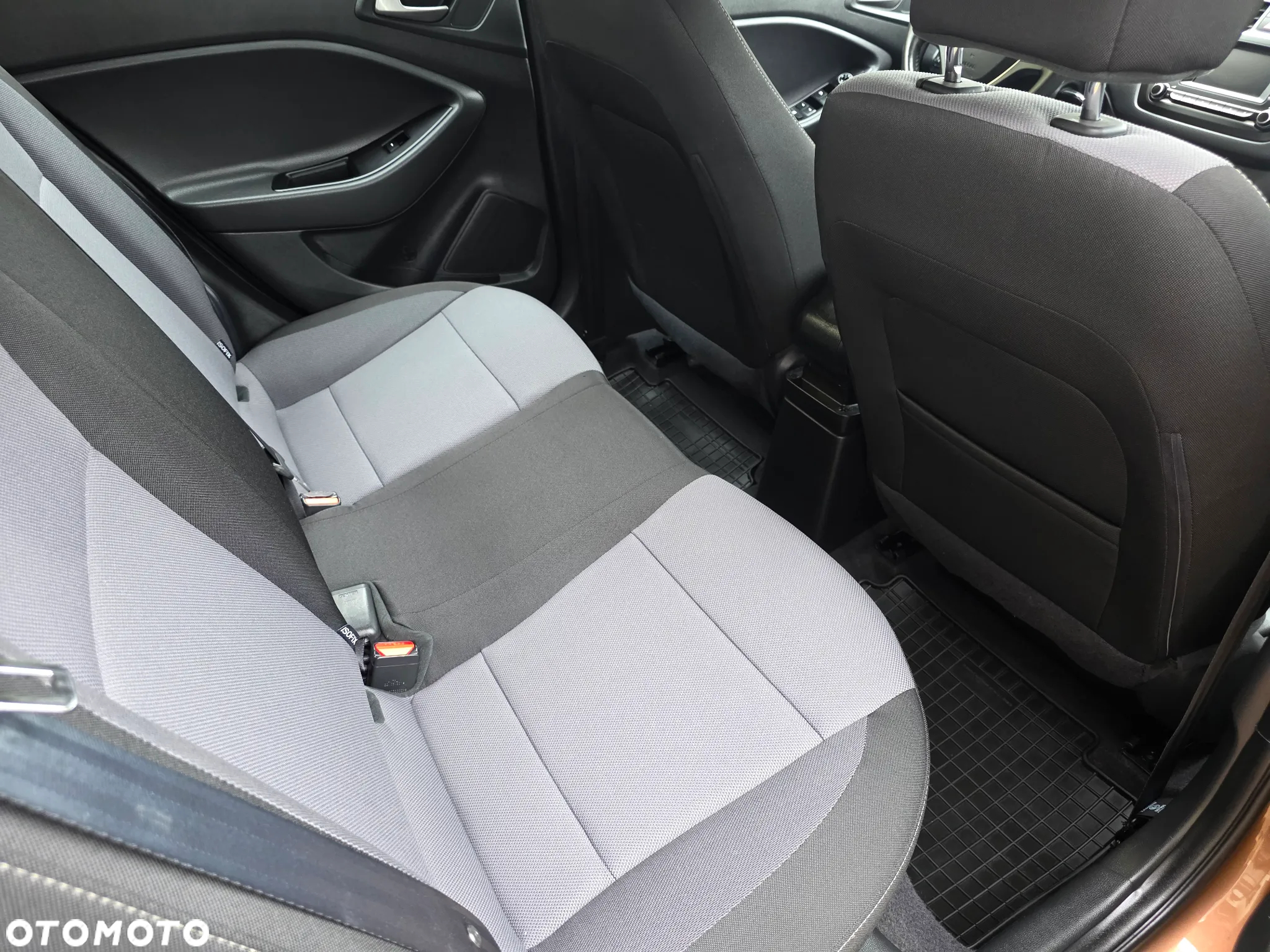 Hyundai i20 - 23