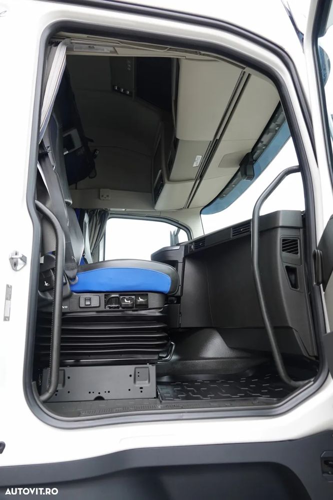 Volvo FH 460 / XXL / I-SHIFT / 2023 R / EURO 6 - 36