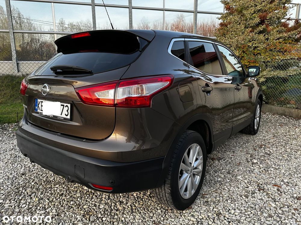 Nissan Qashqai 1.6 Visia - 4
