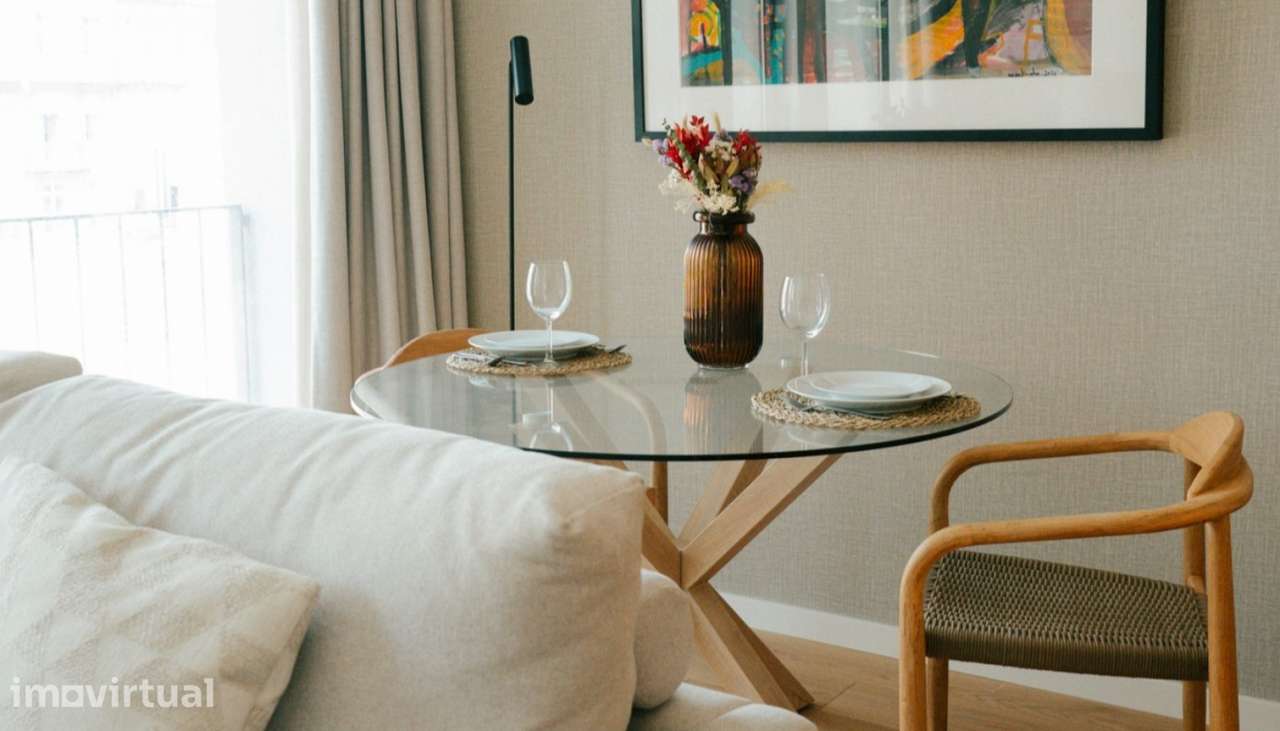 Apartamento turístico T0 à venda no centro do Porto - Grande imagem: 2/12