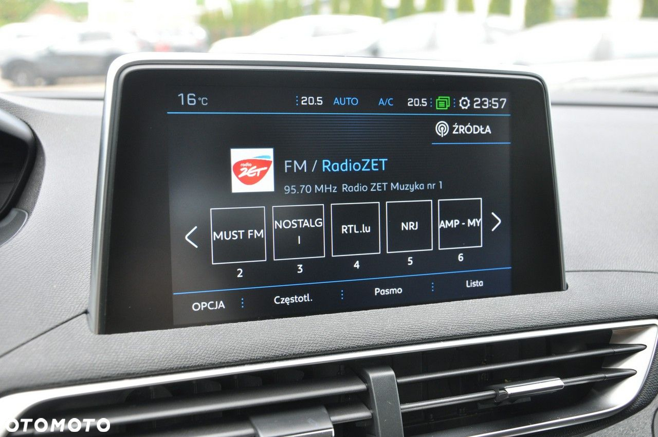 Peugeot 3008 1.5 BlueHDi Allure S&S - 19