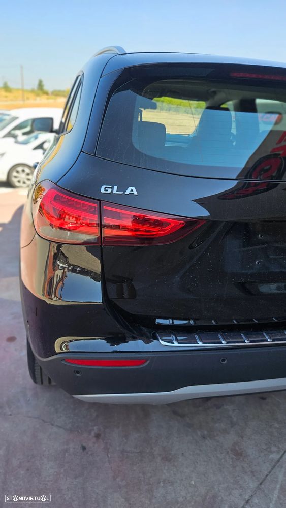 Mercedes-Benz GLA 180 d 8G-DCT EDITION 2022 - 6