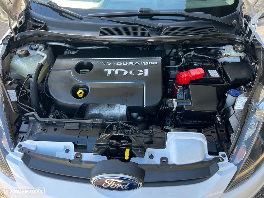 Ford Fiesta 1.4 TDCI Champions Edition - 9