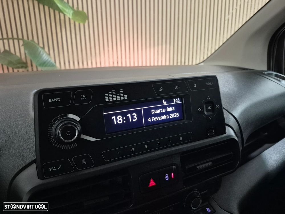 Peugeot Partner LONGA - 2020 | GARANTIA | 130.0000KM - 3 LUG. - 9