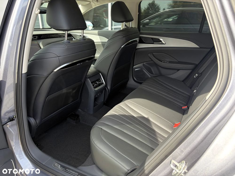 Hongqi H5 2.0T Deluxe - 30
