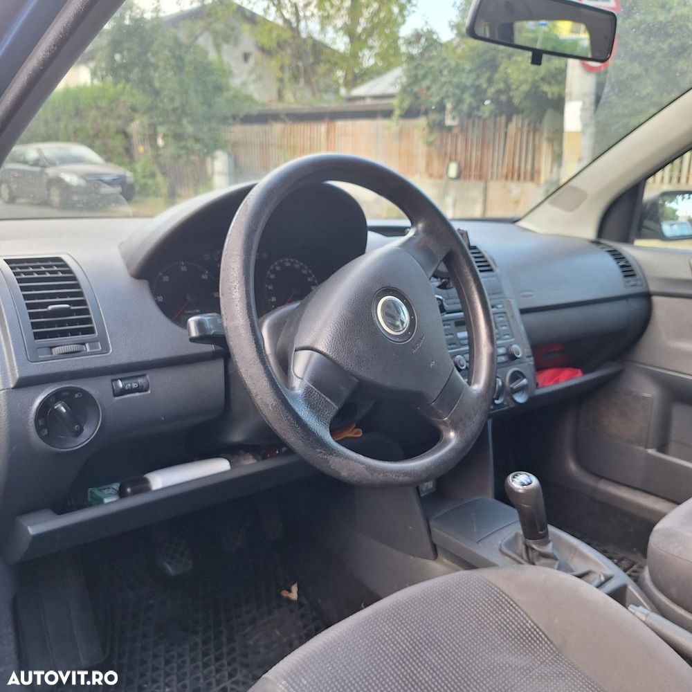 Volkswagen Polo 1.4 TDI Comfortline - 4