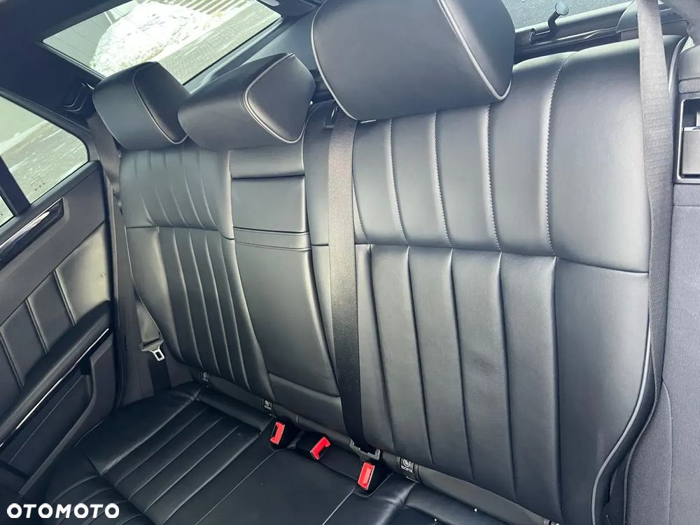 Mercedes-Benz Klasa E 300 BlueTec Hybrid - 22