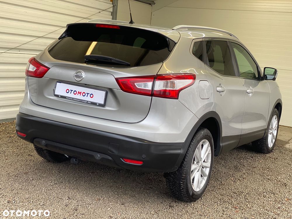 Nissan Qashqai 1.6 DCi Xtronic N-Connecta - 5