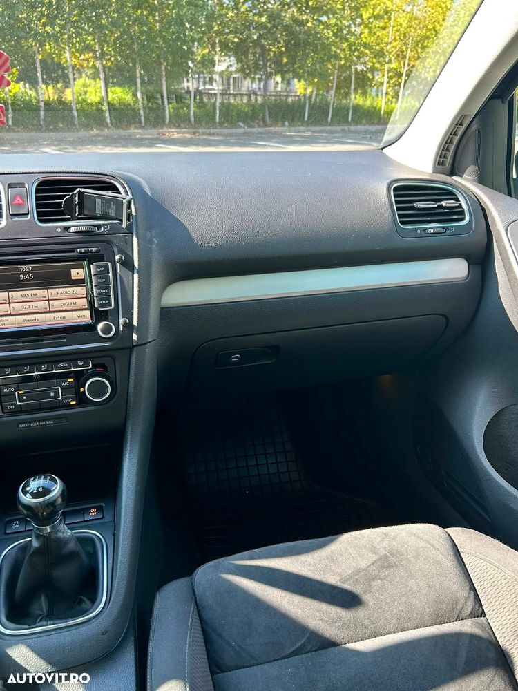 Volkswagen Golf 1.6 TDI DPF BlueMotion Technology Style - 13