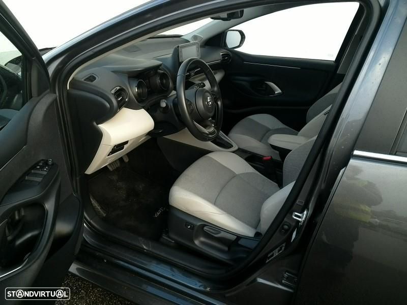 Toyota Yaris 1.5 HDF Luxury - 17
