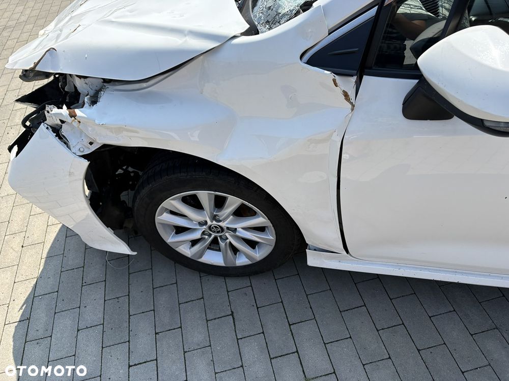 Toyota Corolla 1.8 Hybrid Comfort - 13