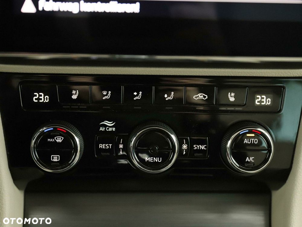 Skoda Superb 2.0 TDI SCR Style DSG - 20