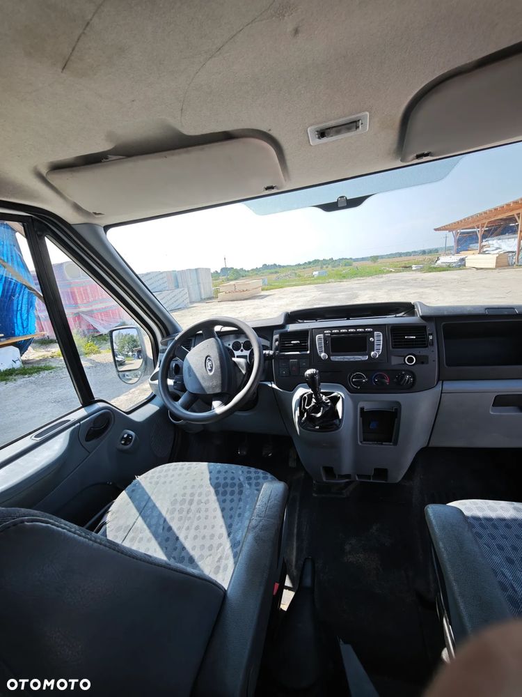 Ford Transit - 12