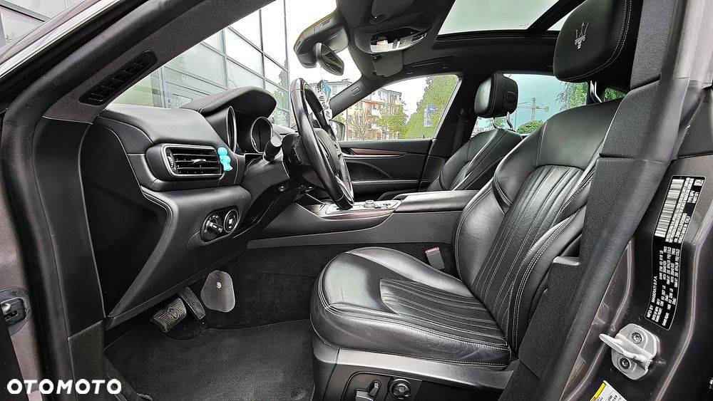Maserati Levante Q4 - 10
