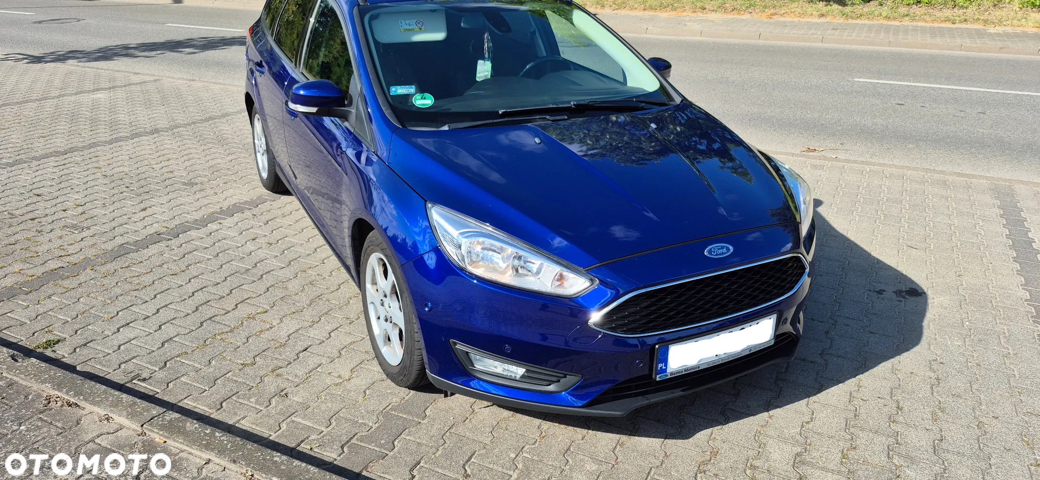 Ford Focus Turnier 1.5 EcoBlue Start-Stopp-System TITANIUM STYLE - 2