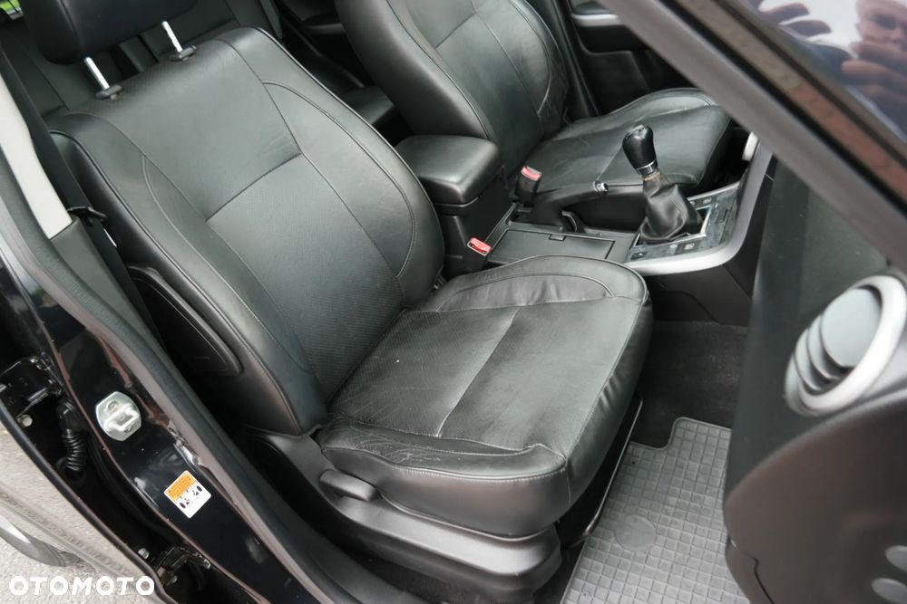 Suzuki Grand Vitara 2.4 De Luxe - 24