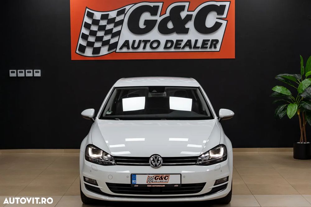 Volkswagen Golf 1.4 TSI BlueMotion Technology DSG Highline - 4