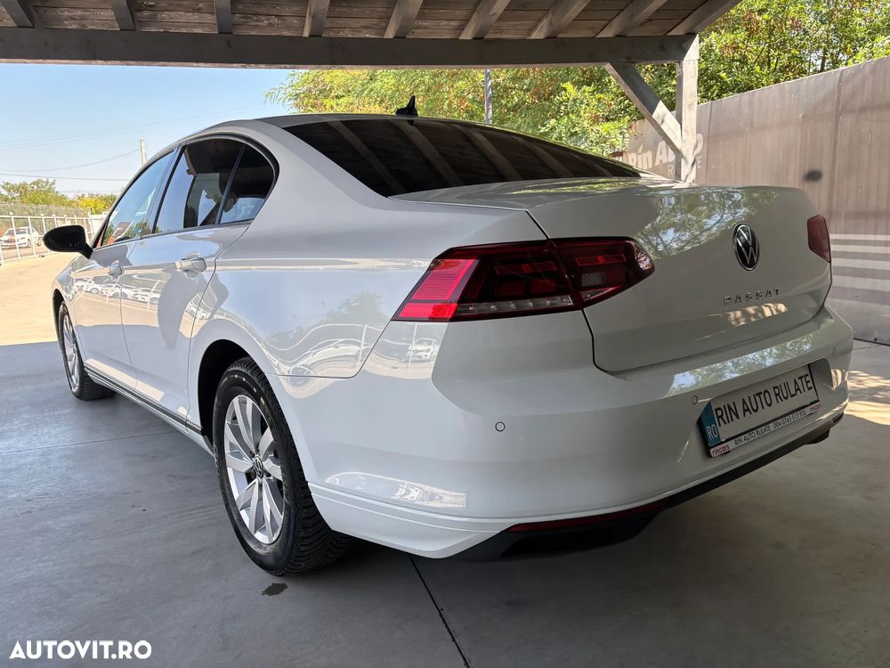 Volkswagen Passat 2.0 TDI DSG Comfortline - 8
