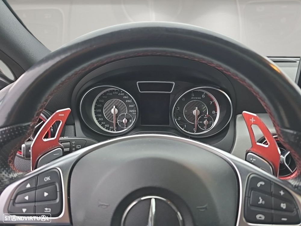 Mercedes-Benz GLA 45 AMG 4-Matic - 8