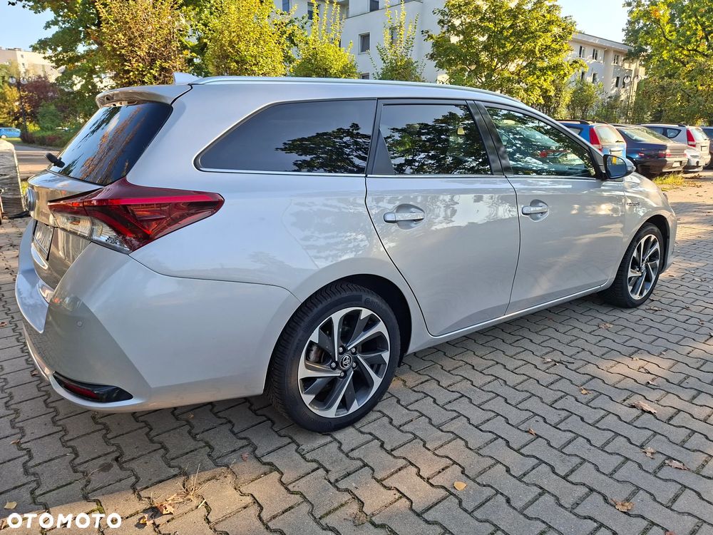 Toyota Auris - 4