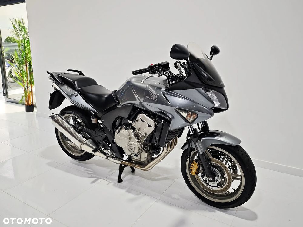 Honda CBF - 3