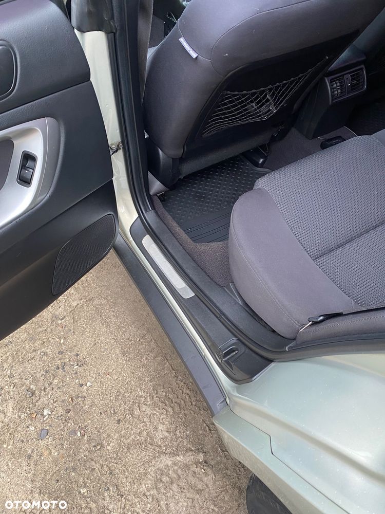 Subaru Outback 3.0RE 000 - 28