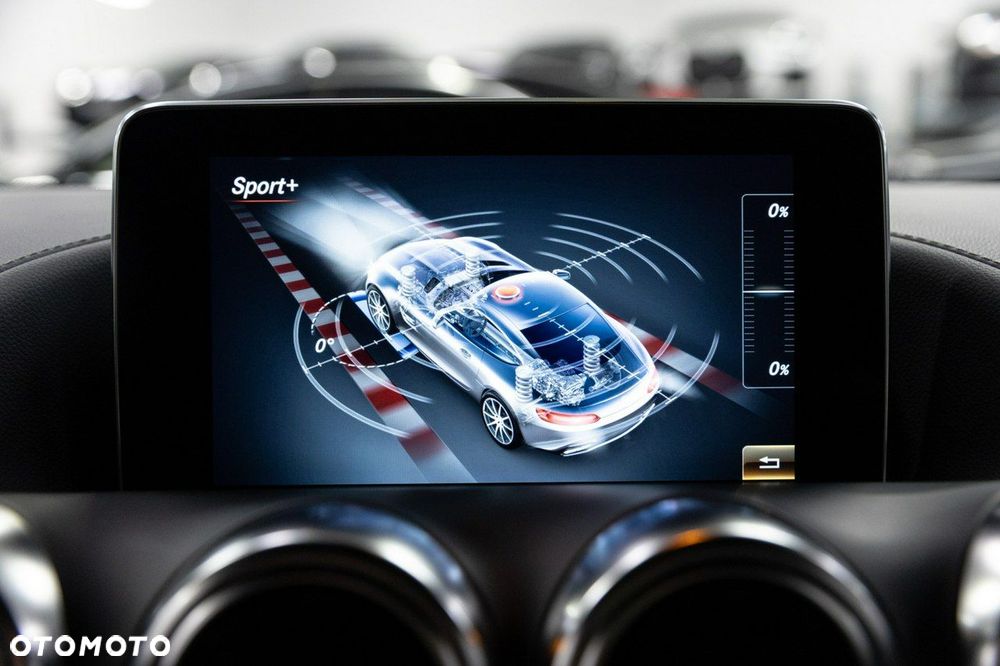 Mercedes-Benz AMG GT - 40