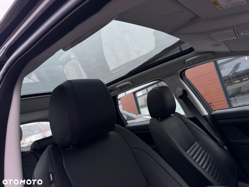 Land Rover Discovery Sport - 32