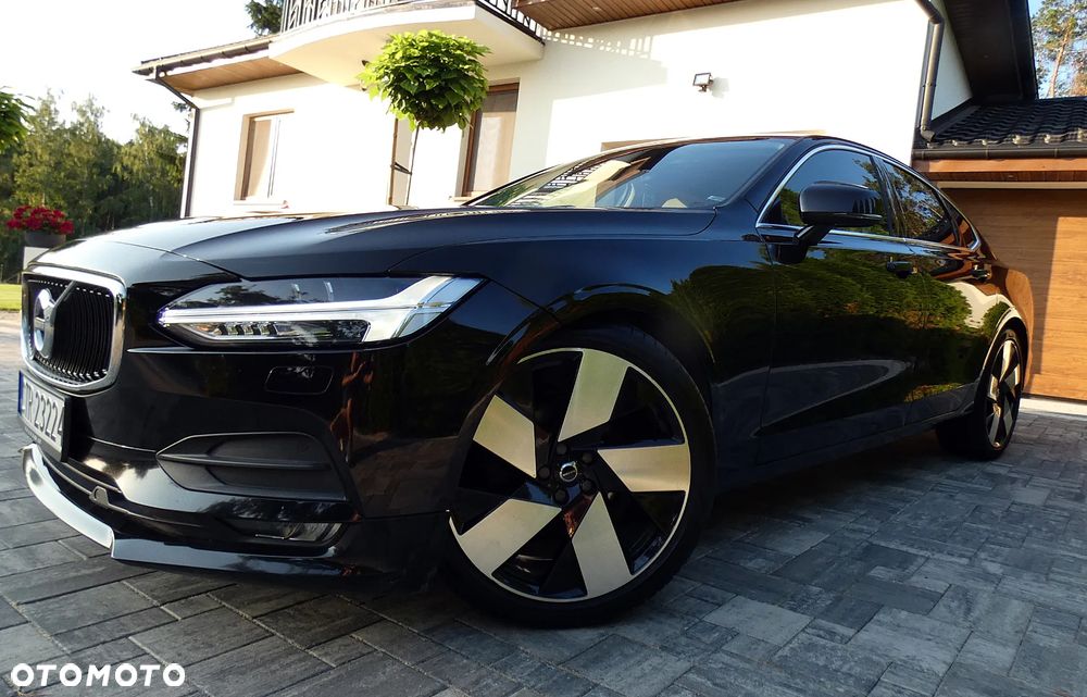 Volvo S90 D4 SCR Momentum Pro - 26