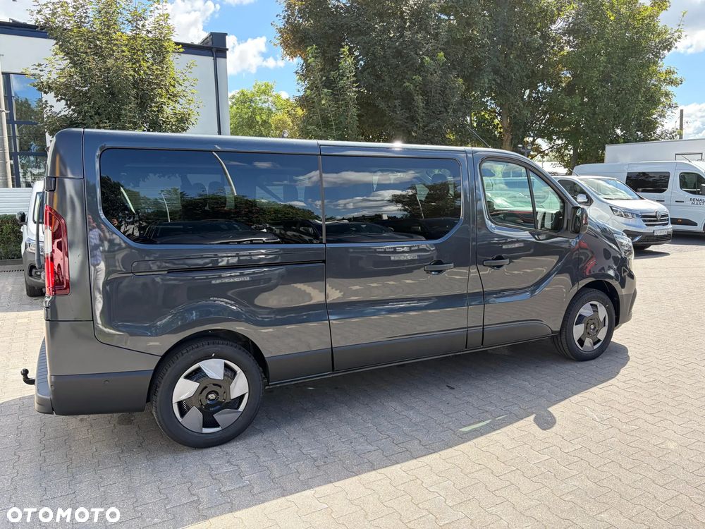 Renault Trafic - 10