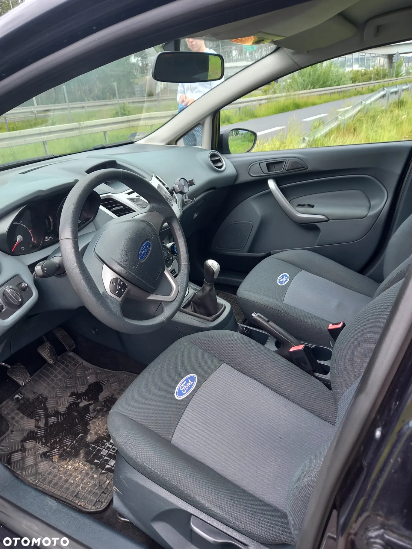 Ford Fiesta 1.6 TDCi DPF Titanium - 12
