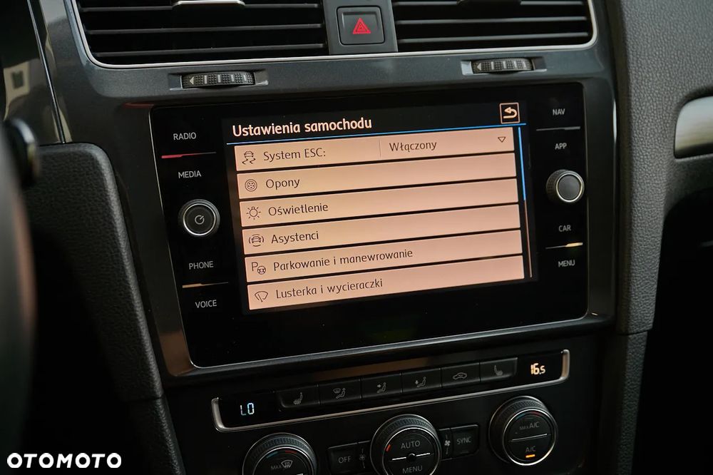 Volkswagen Golf VII 1.6 TDI BMT Highline - 32