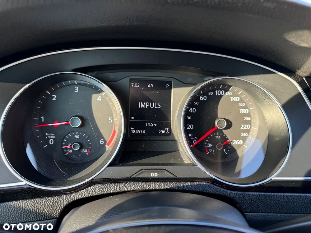 Volkswagen Passat 2.0 TDI SCR DSG Highline - 20