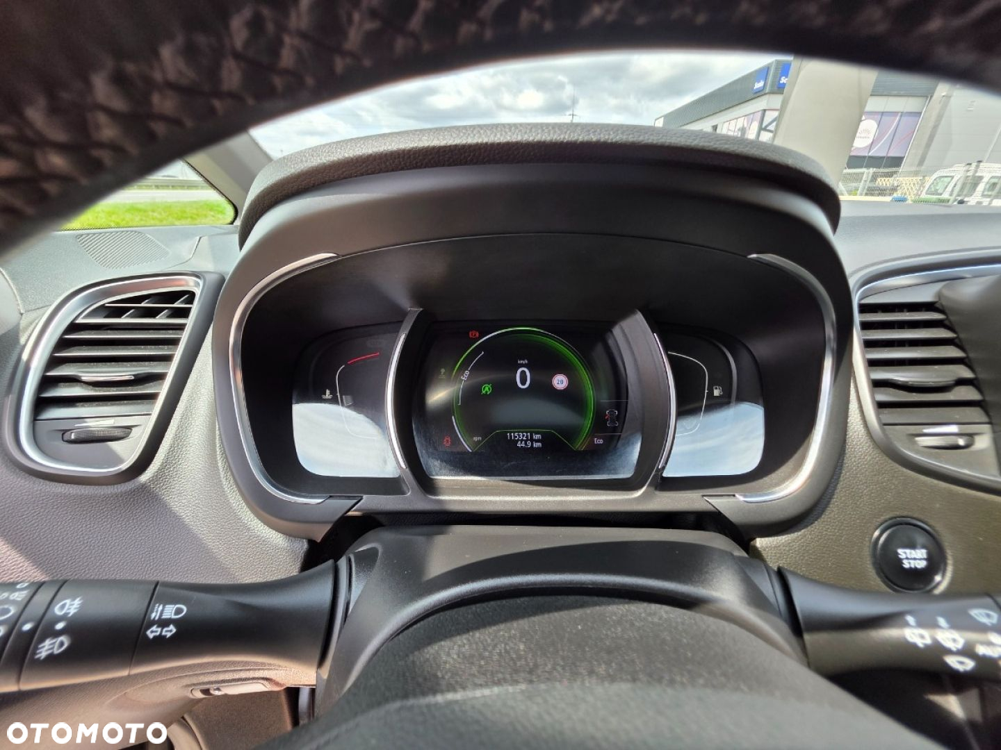 Renault Grand Scenic - 13