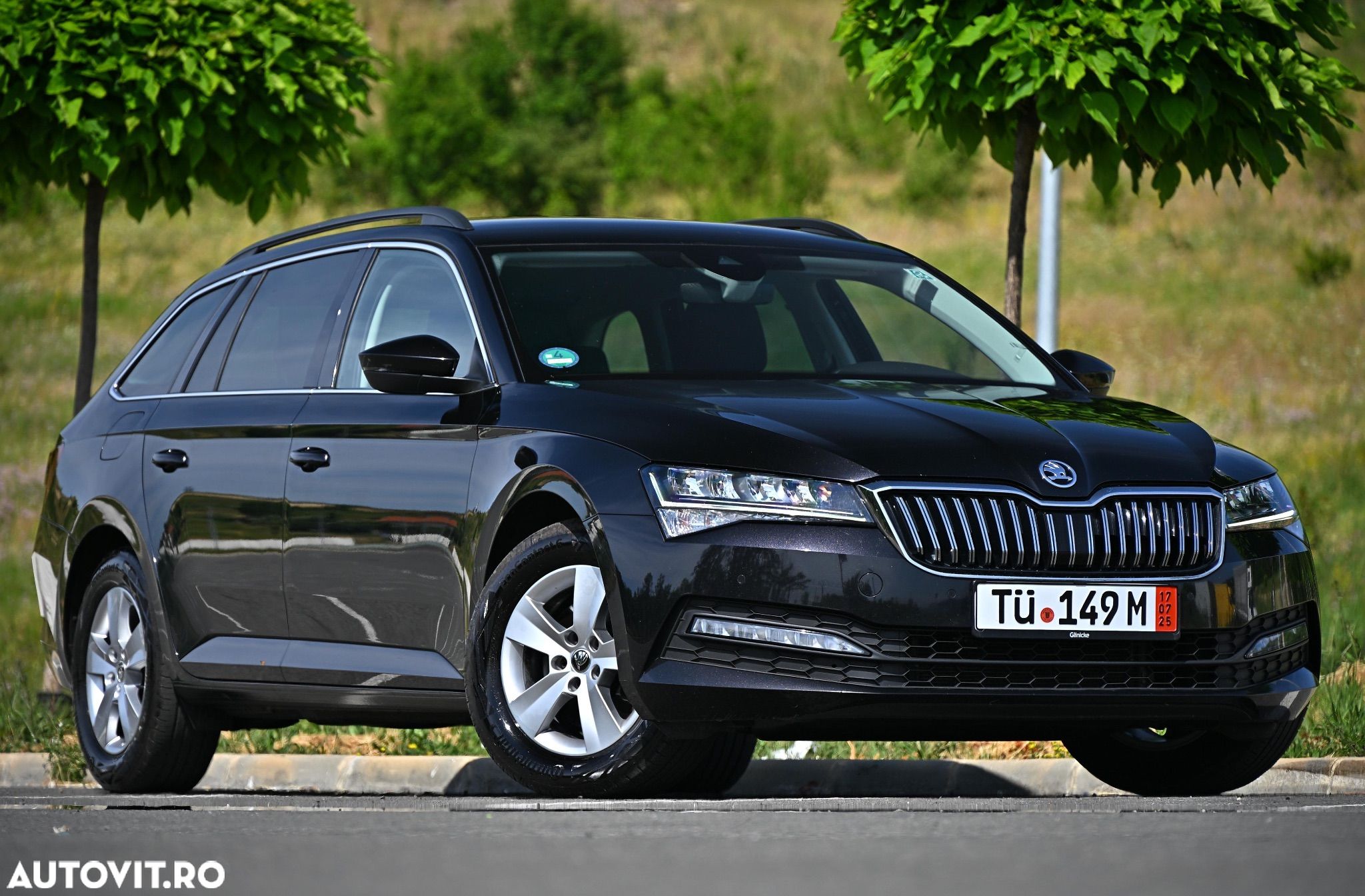 Skoda Superb 2.0 TDI DSG Style - 1