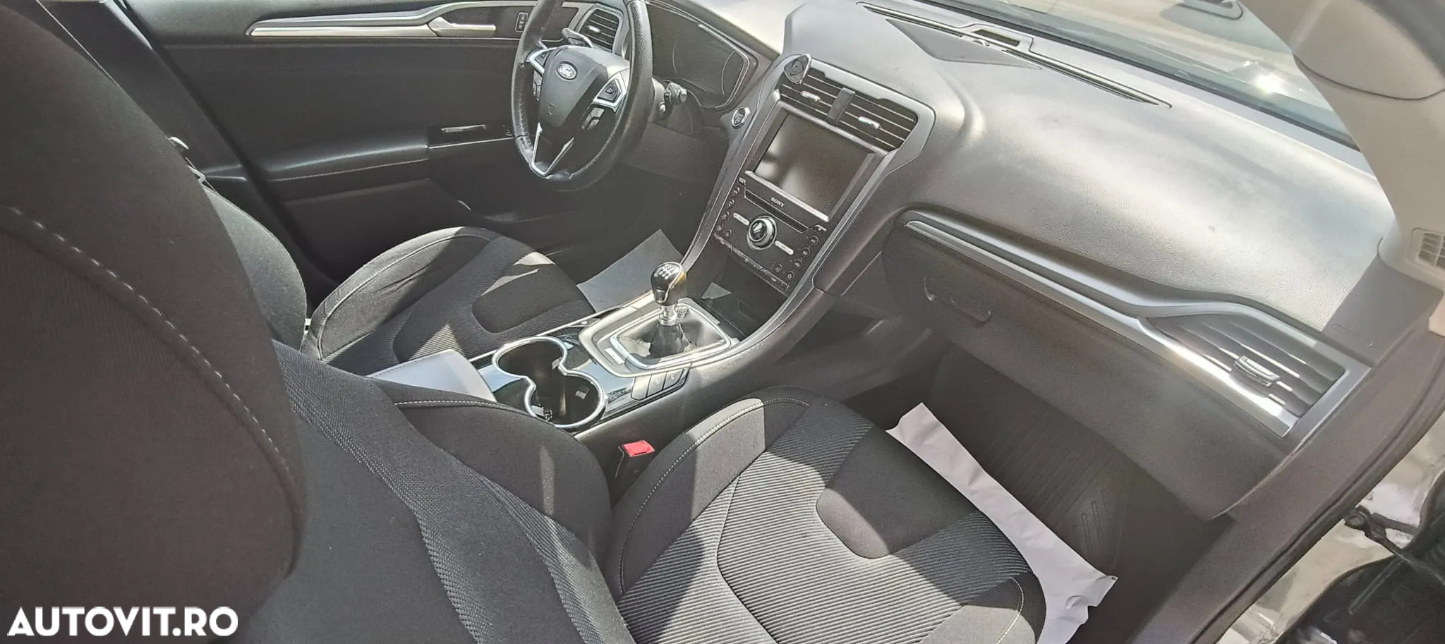 Ford Mondeo 2.0 TDCi Business - 8