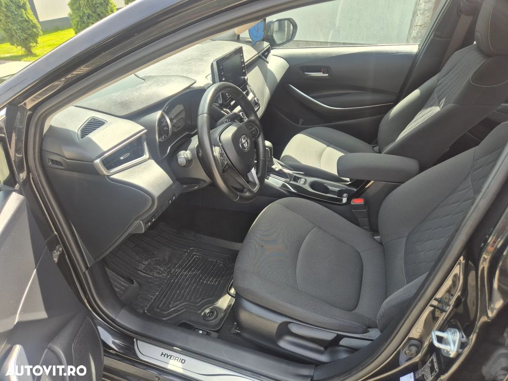 Toyota Corolla 1.8 HSD Business - 6